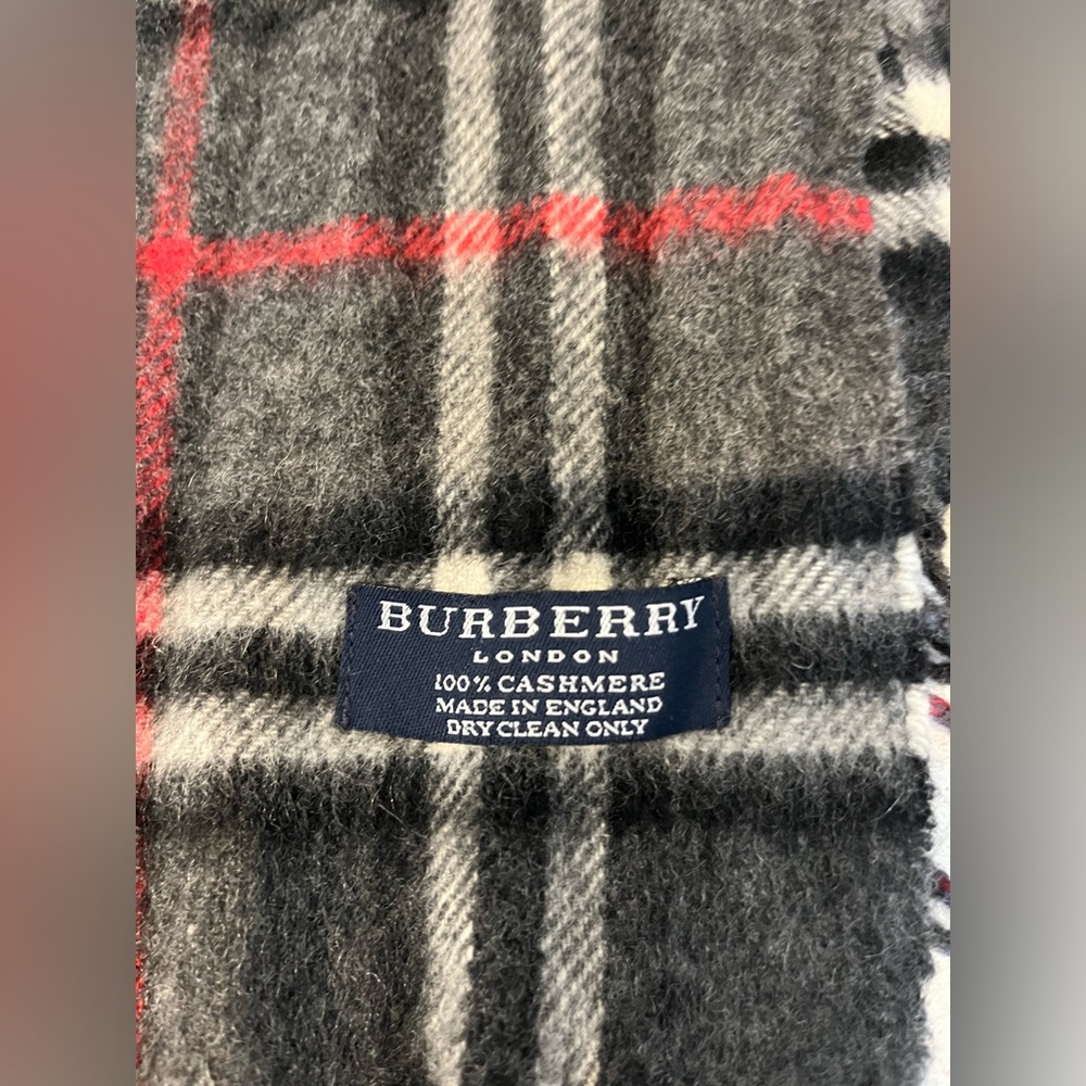 Lightly Worn Burberry 100% Cashmere Scarf